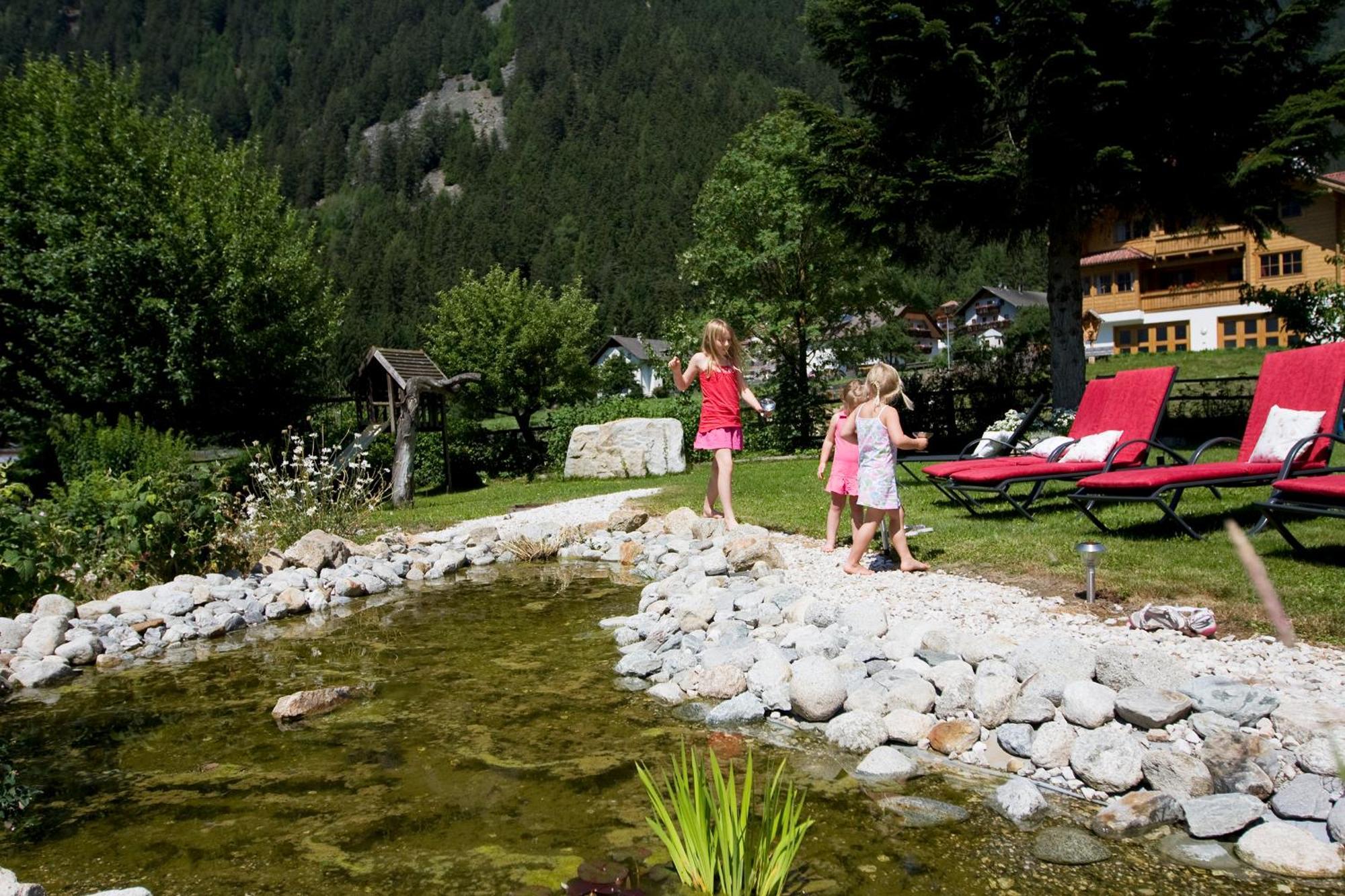 Hotel Messnerwirt Anterselva di Mezzo Exterior foto