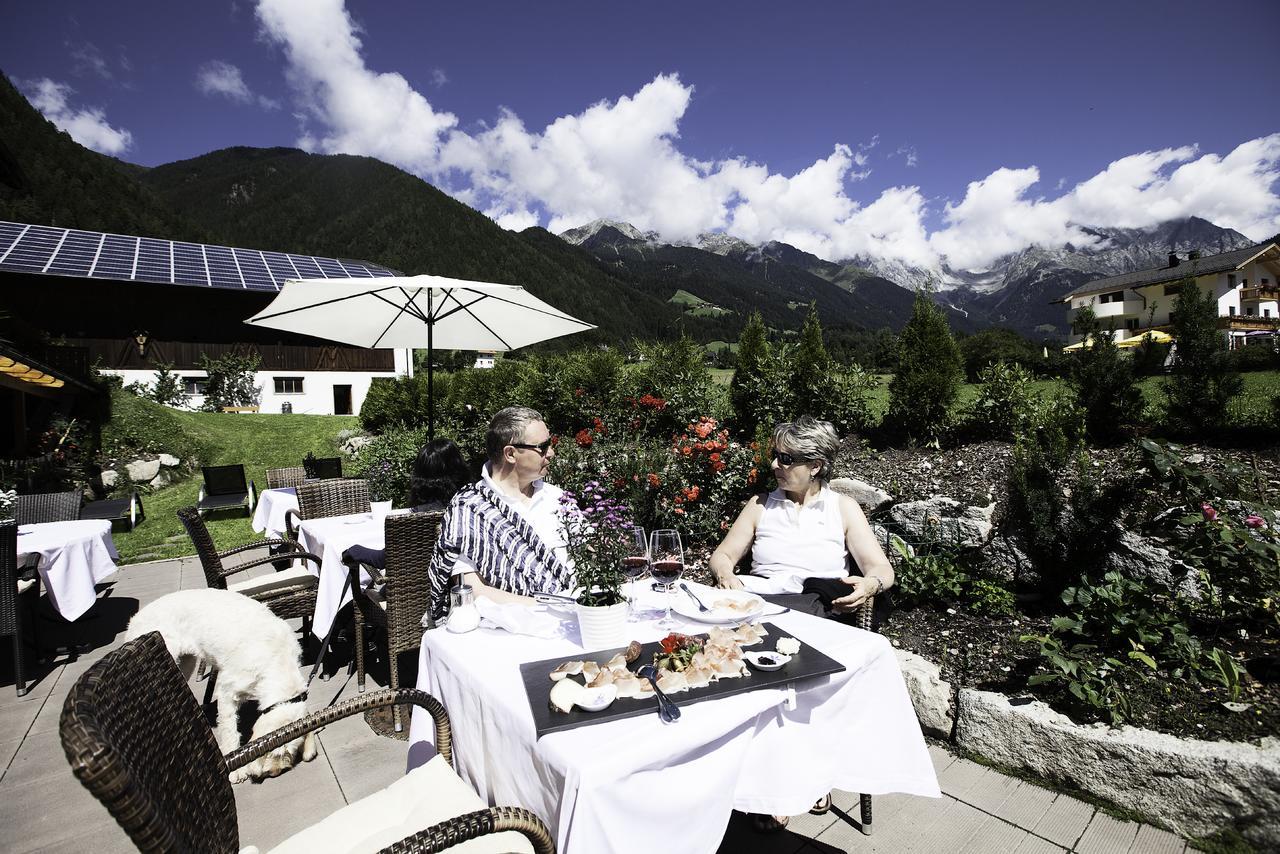 Hotel Messnerwirt Anterselva di Mezzo Exterior foto